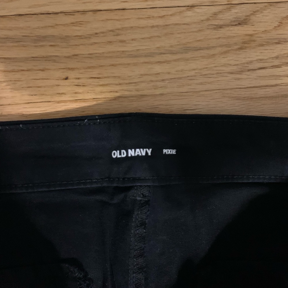 Old Navy Black Pixie Pants Worn Twice. Euc - image 2